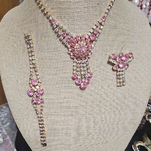 Vintage Elegant Pink Crystal Jewelry Set